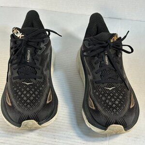 Women's Size 8D Hoka Sneakers